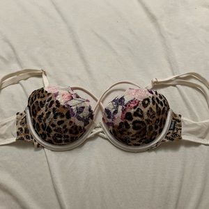 Pink victoria secret date push-up bra